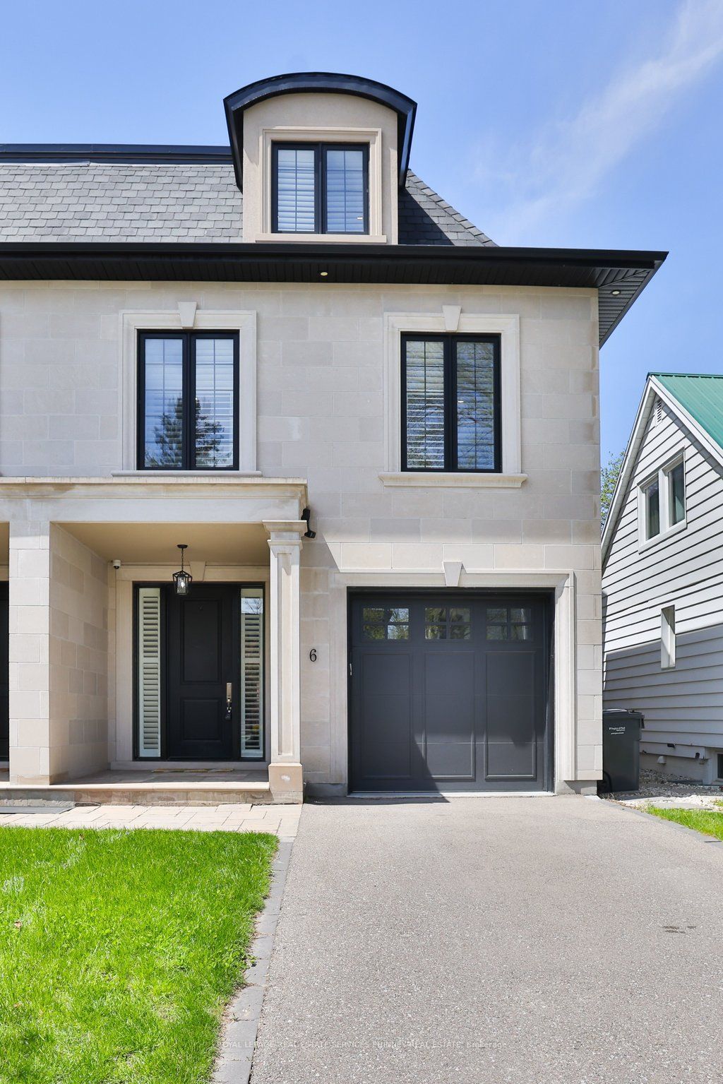 6 Iroquois Avenue