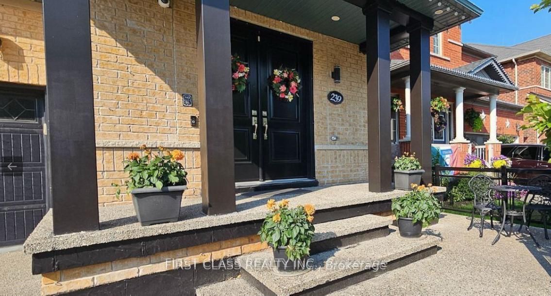 239 Dalgleish Gardens