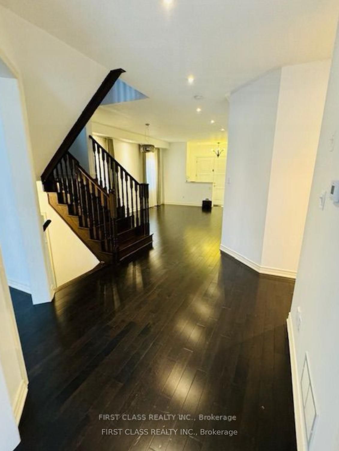 239 Dalgleish Gardens