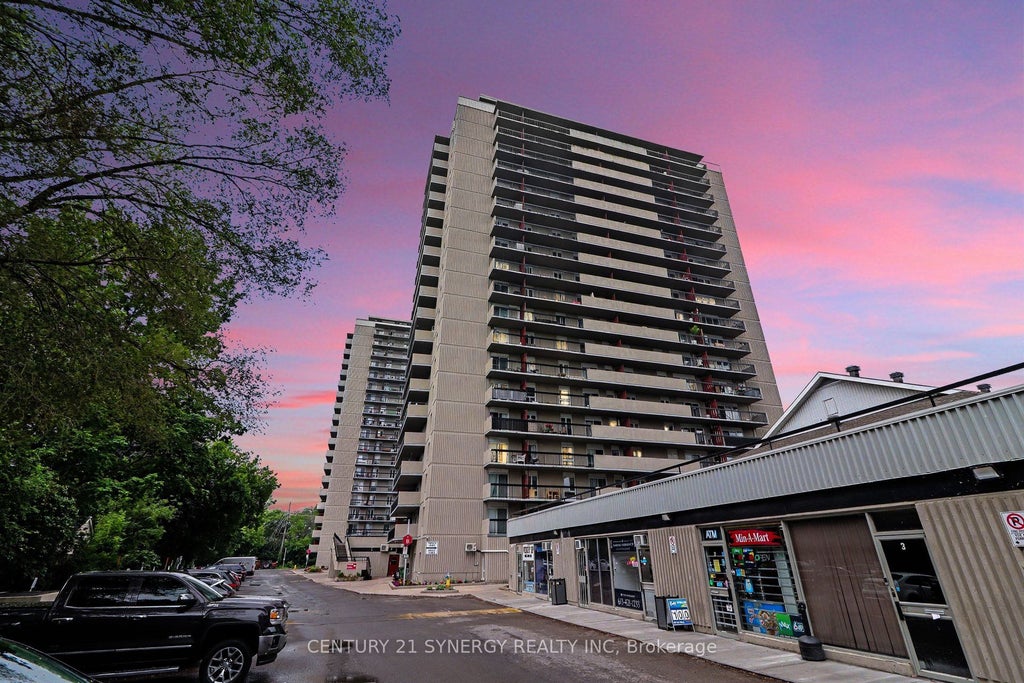 Photo of 158B McArthur Avenue #1202, Vanier and Kingsview Park, ON K1L 8C9 (MLS # X13434604)