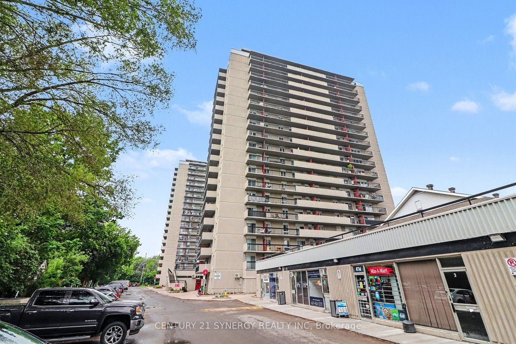Photo of 158B McArthur Avenue #1202, Vanier and Kingsview Park, ON K1L 8C9 (MLS # X13434604)