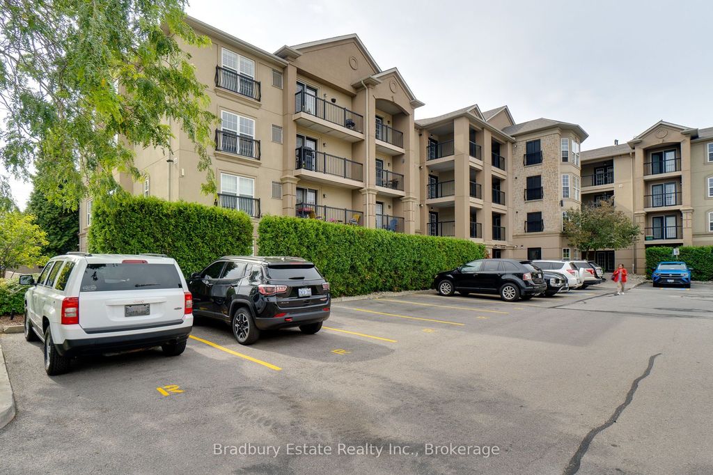 Photo of 2045 Appleby Line #305, Burlington, ON L7L 7G9 (MLS # W12821366)