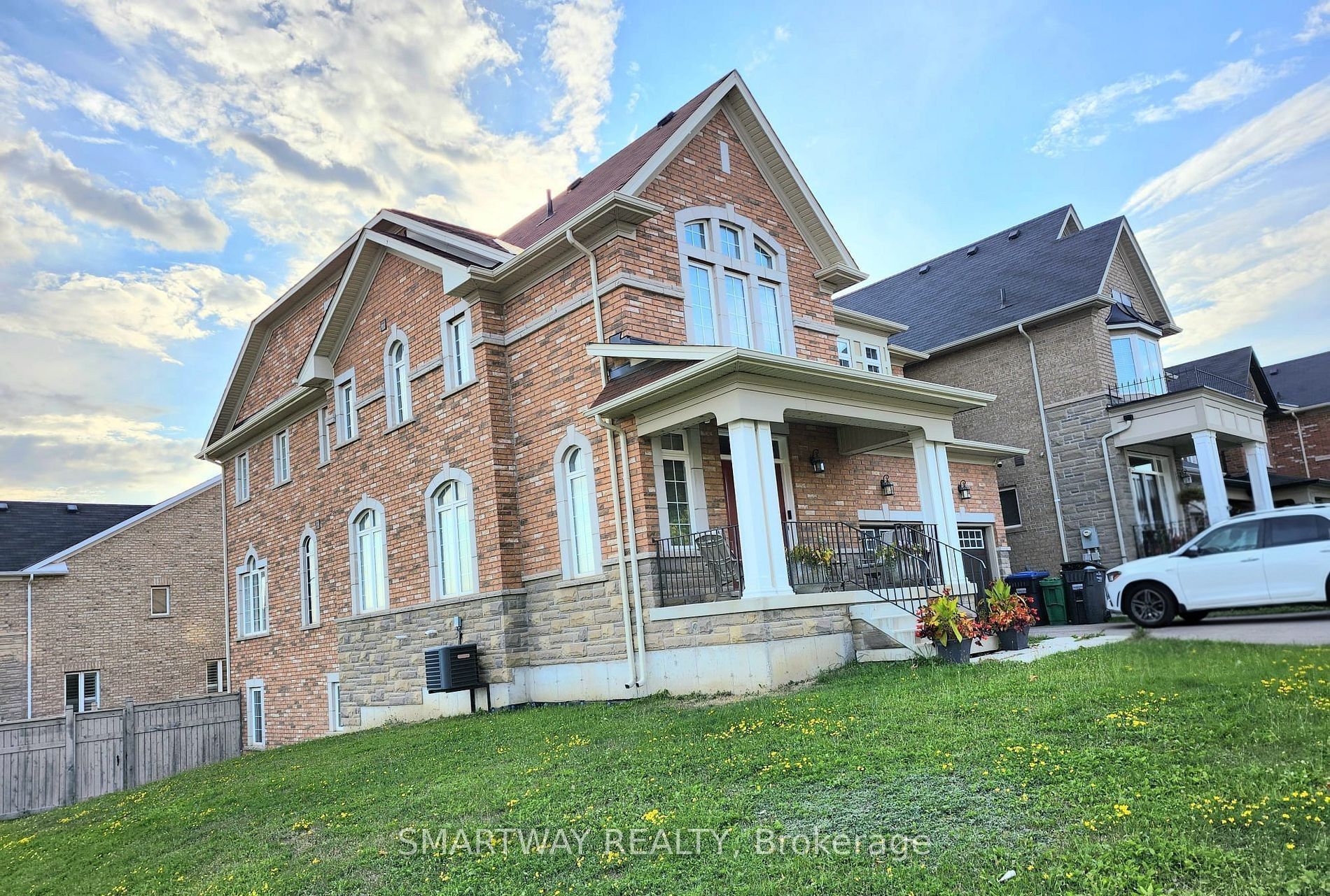 32 Monkton Circle