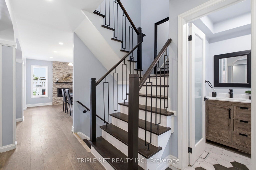 Photo of 198 Purcell Crescent, Vaughan, ON L6A 3C5 (MLS # N13508062)