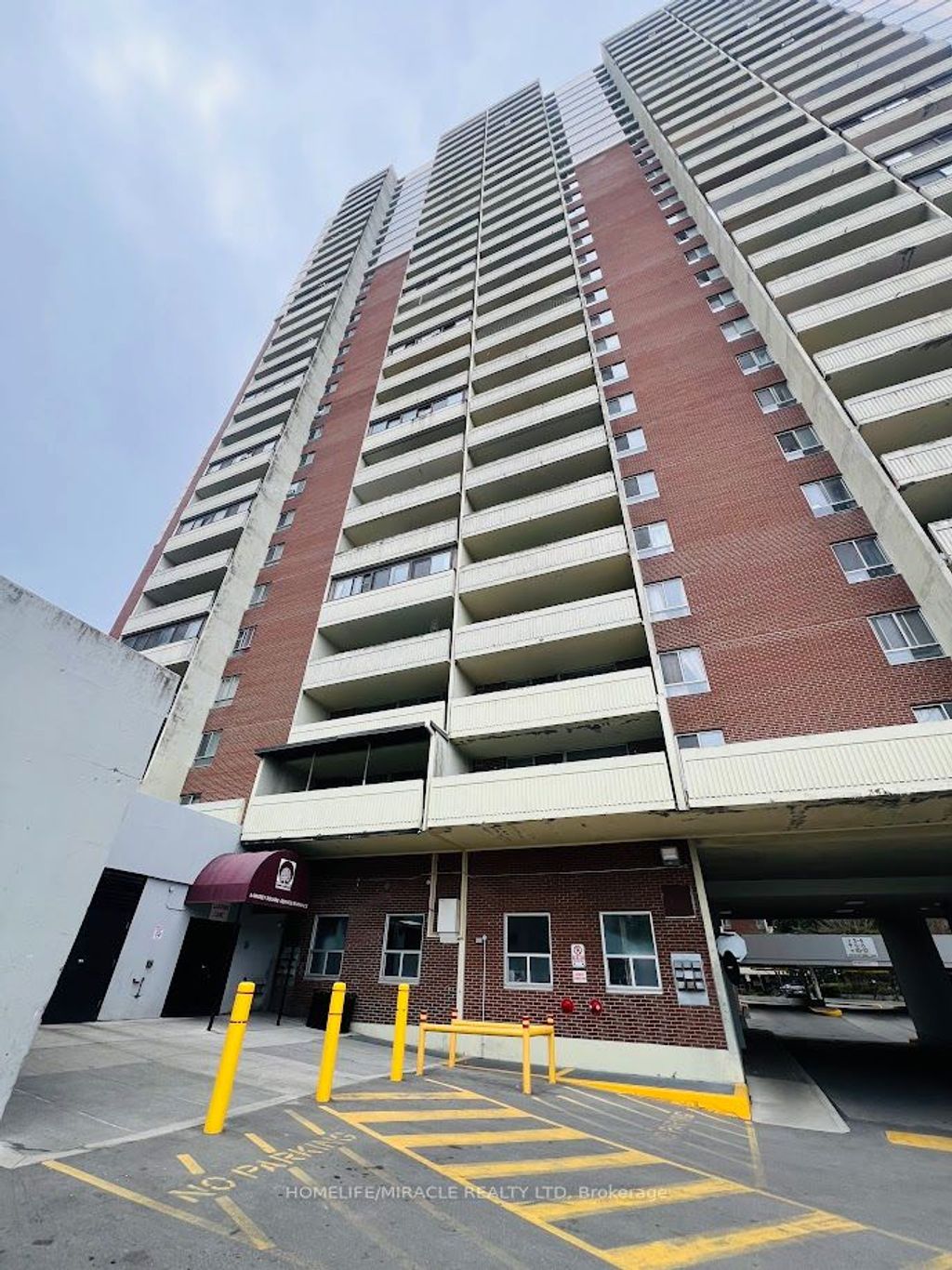 Photo of 5 Massey Square #1108, Toronto, ON M4C 5L6 (MLS # E12399491)
