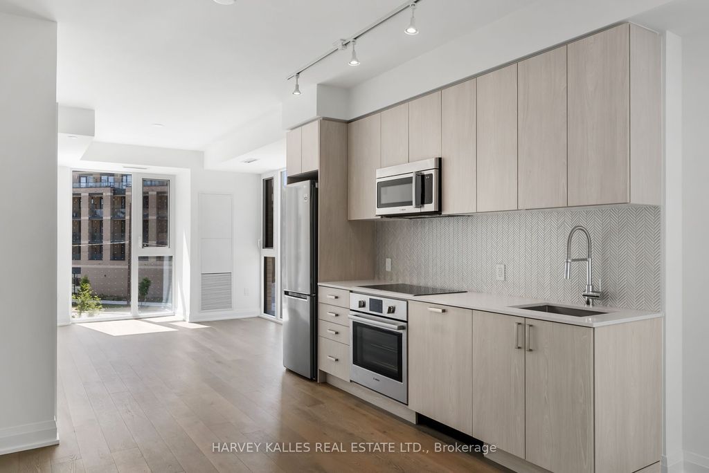Photo of 293 The Kingsway N/A #305, Toronto, ON M9A 3A9 (MLS # W11932680)