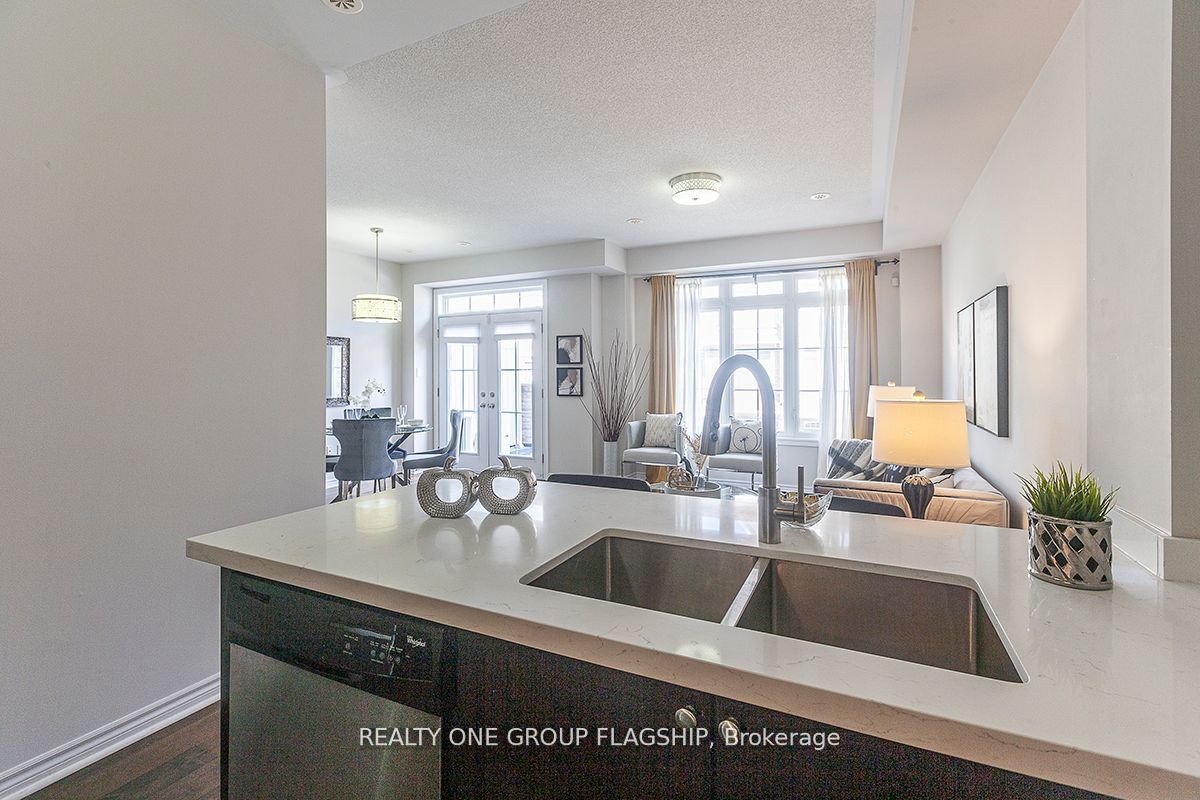 2435 Greenwich Drive 22