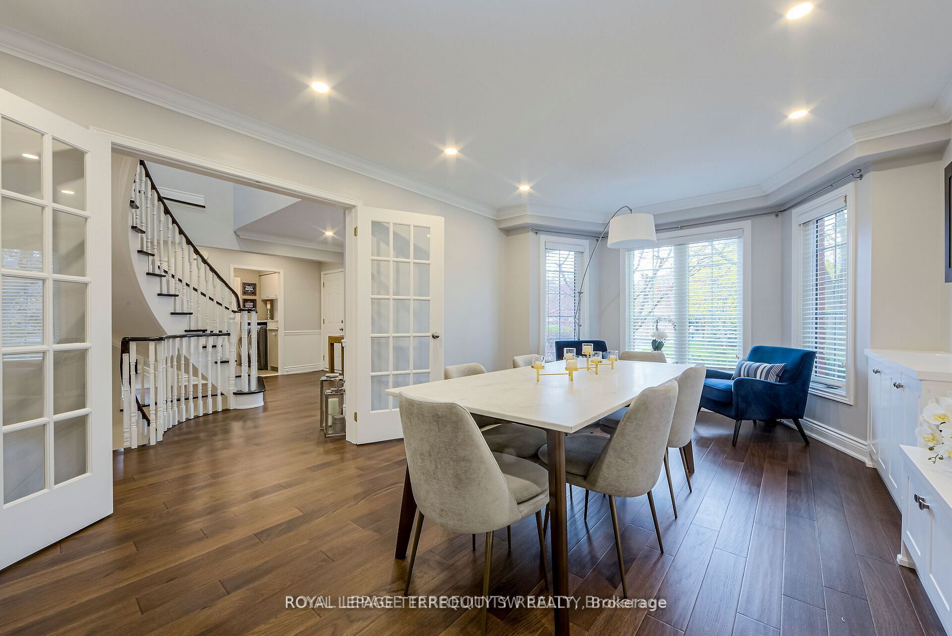 2025 Parklane Crescent