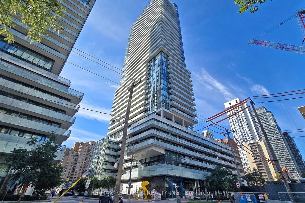 Photo of 161 Roehampton Avenue #508, Toronto, ON M4P 1P9 (MLS # C12397408)