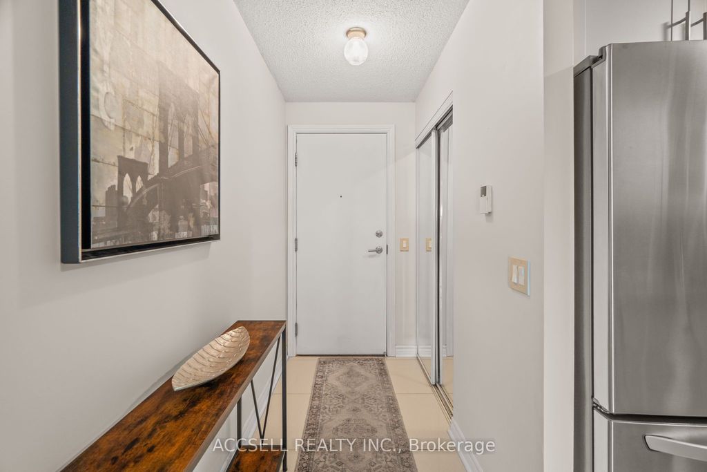 Photo of 5233 Dundas Street W #1816, Toronto, ON M9B 6M1 (MLS # W12443055)