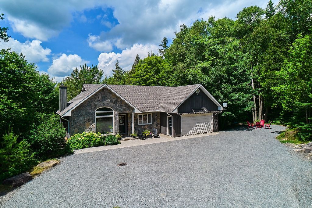 Photo of 440 CHUB LAKE Road, Huntsville, ON P1H 2J3 (MLS # X13096678)