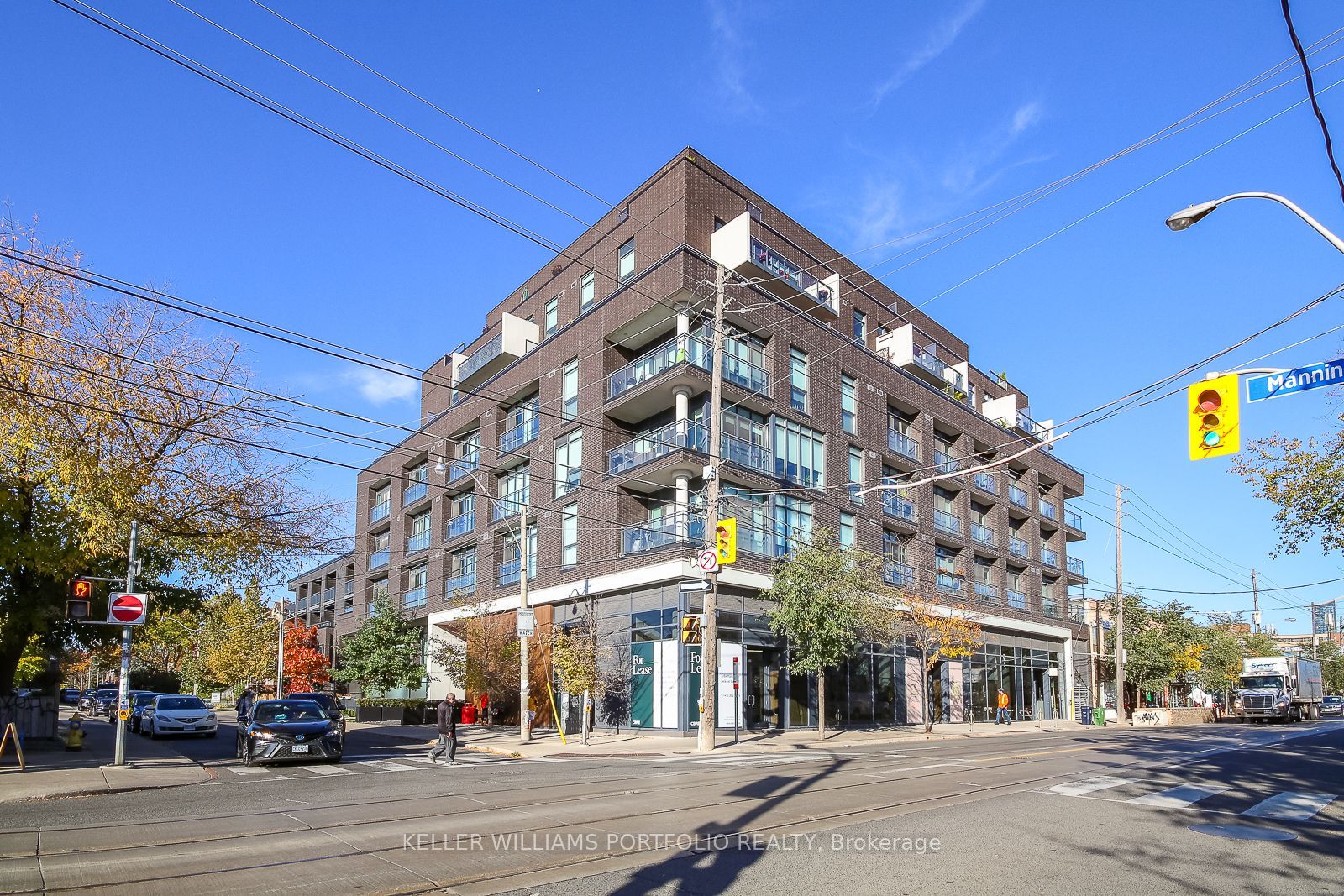 Photo 1 of 24 — 205 Manning Avenue 506, Toronto, ON M6J 0E2