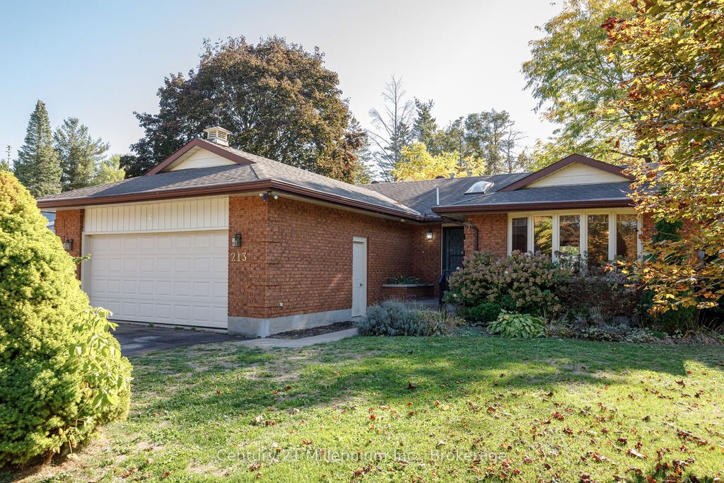 Photo of 213 Jane Street, Clearview, ON L0M 1S0 (MLS # S12452697)