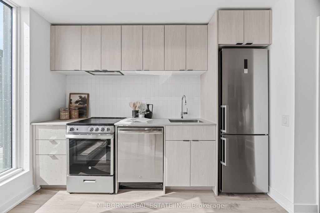 Photo of 1660 Bloor Street W #708, Toronto, ON M6P 1A8 (MLS # W13036054)