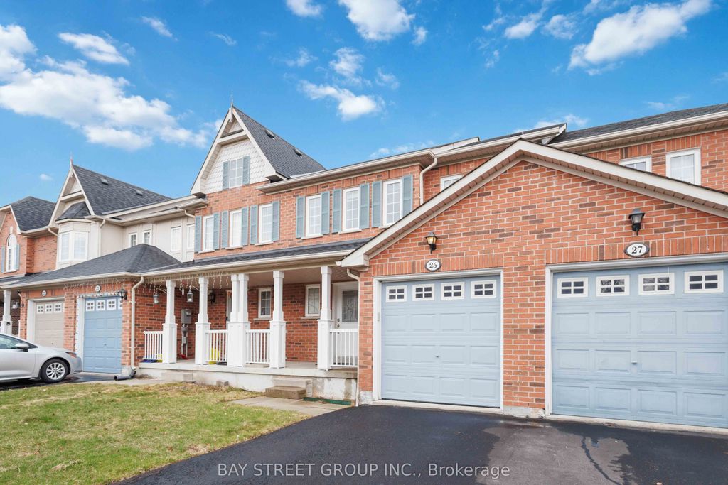 Photo of 25 Maple Ridge Crescent, Markham, ON L6E 1V3 (MLS # N13004972)