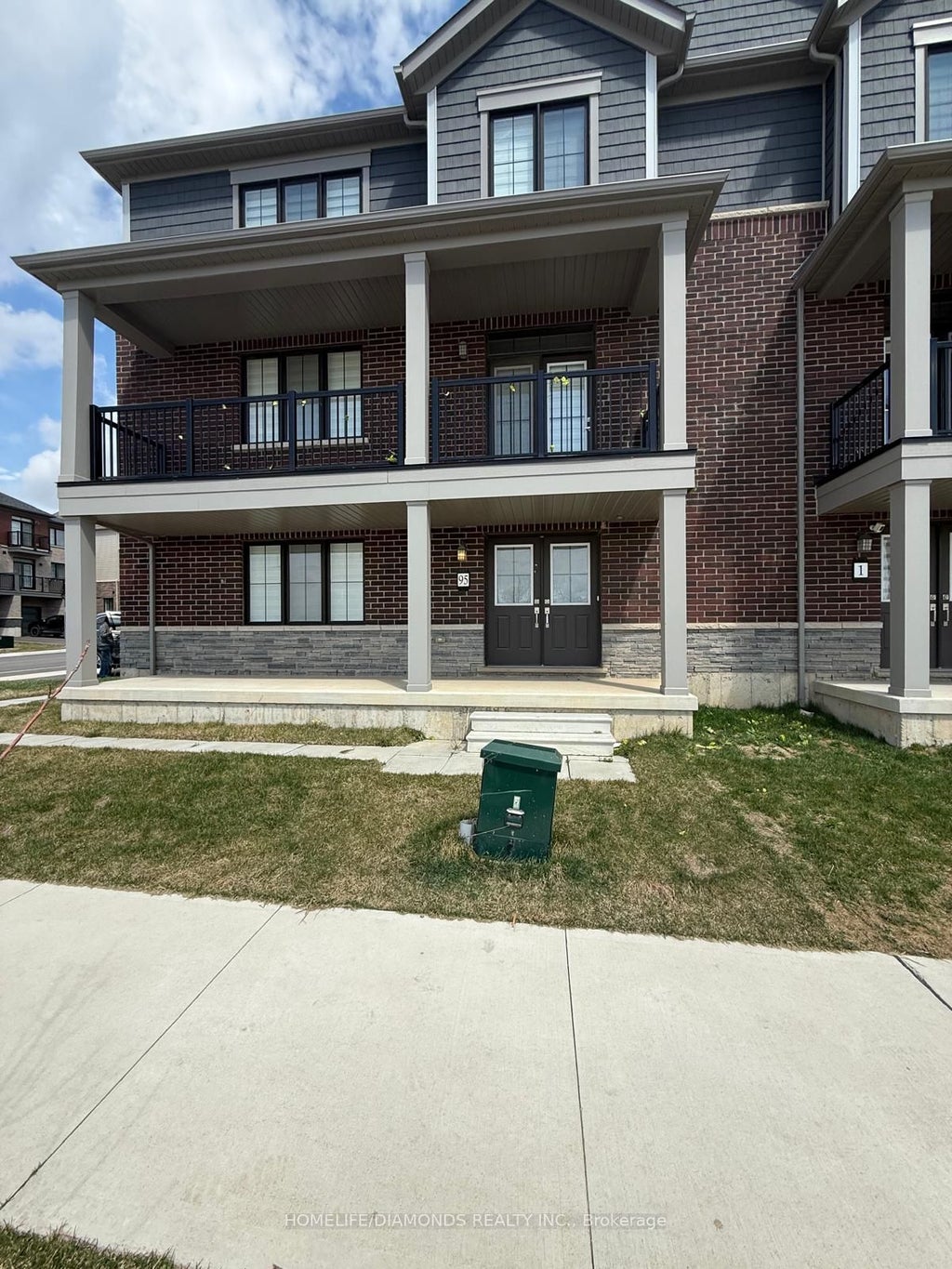 Photo of 95 NORWICH Crescent, Haldimand, ON N0J 0B4 (MLS # X14031894)