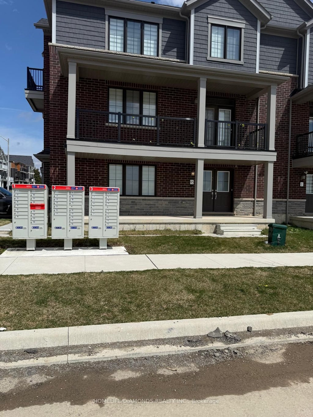 Photo of 95 NORWICH Crescent, Haldimand, ON N0J 0B4 (MLS # X14031894)