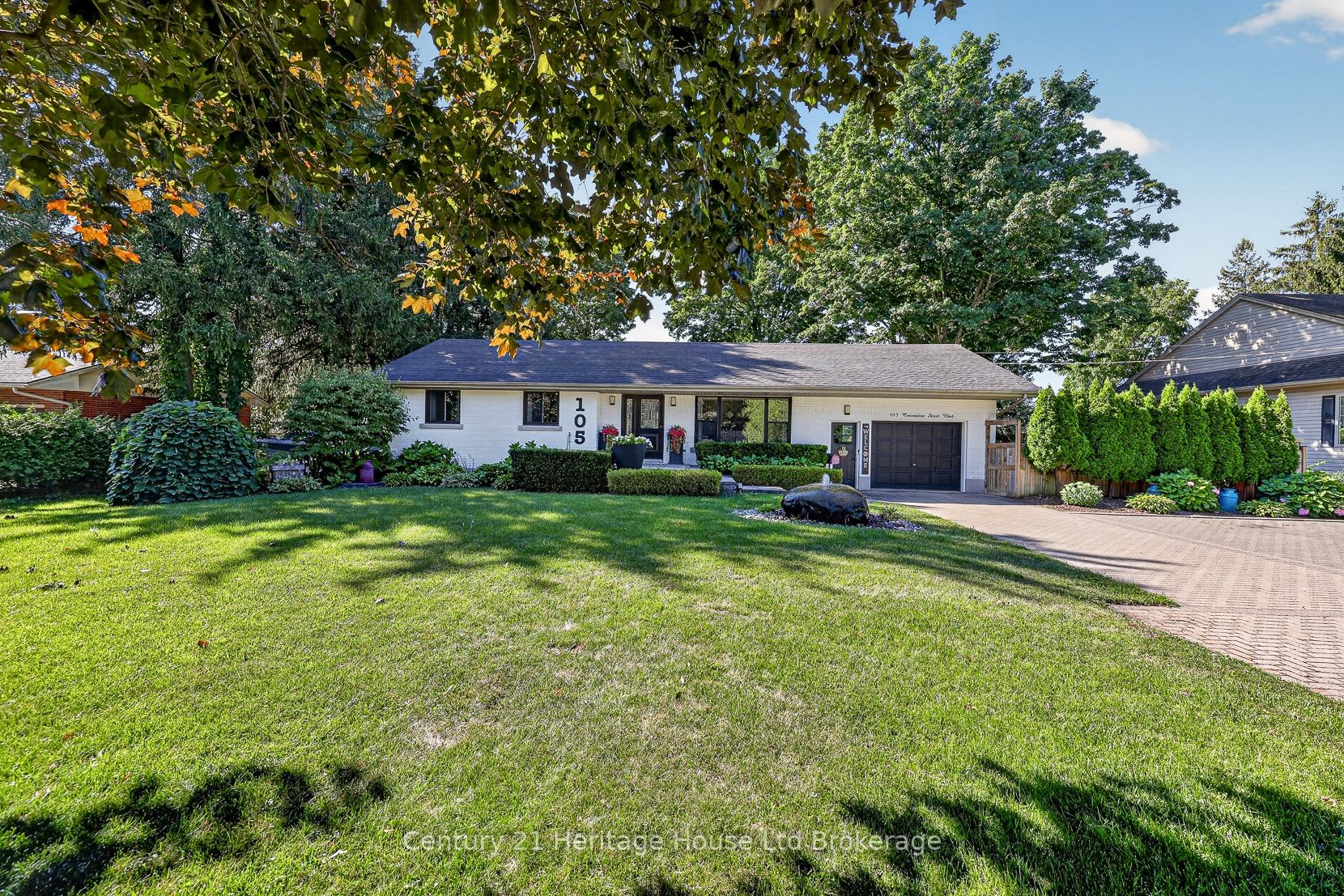 105 Concession Street W