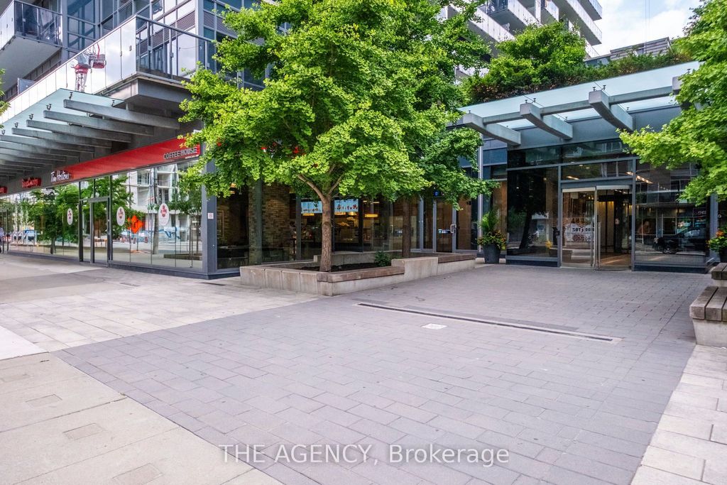 Photo of 1030 King Street W #457, Toronto, ON M6K 0B4 (MLS # C12436811)