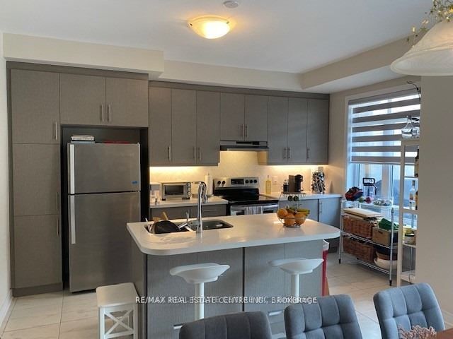 3296 Erasmum Street 03