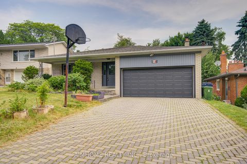 Photo of 18 Colonnade Road, Toronto, ON M2K 2L5 (MLS # C12285760)