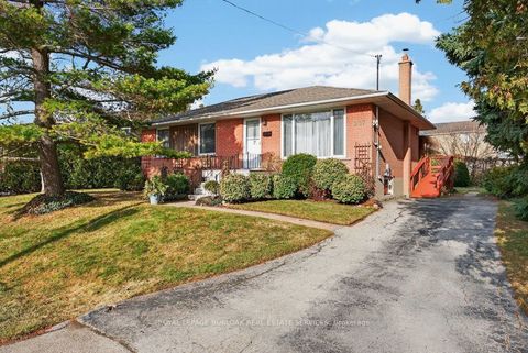 387 Walton Street Oakville ON L6K 1R7