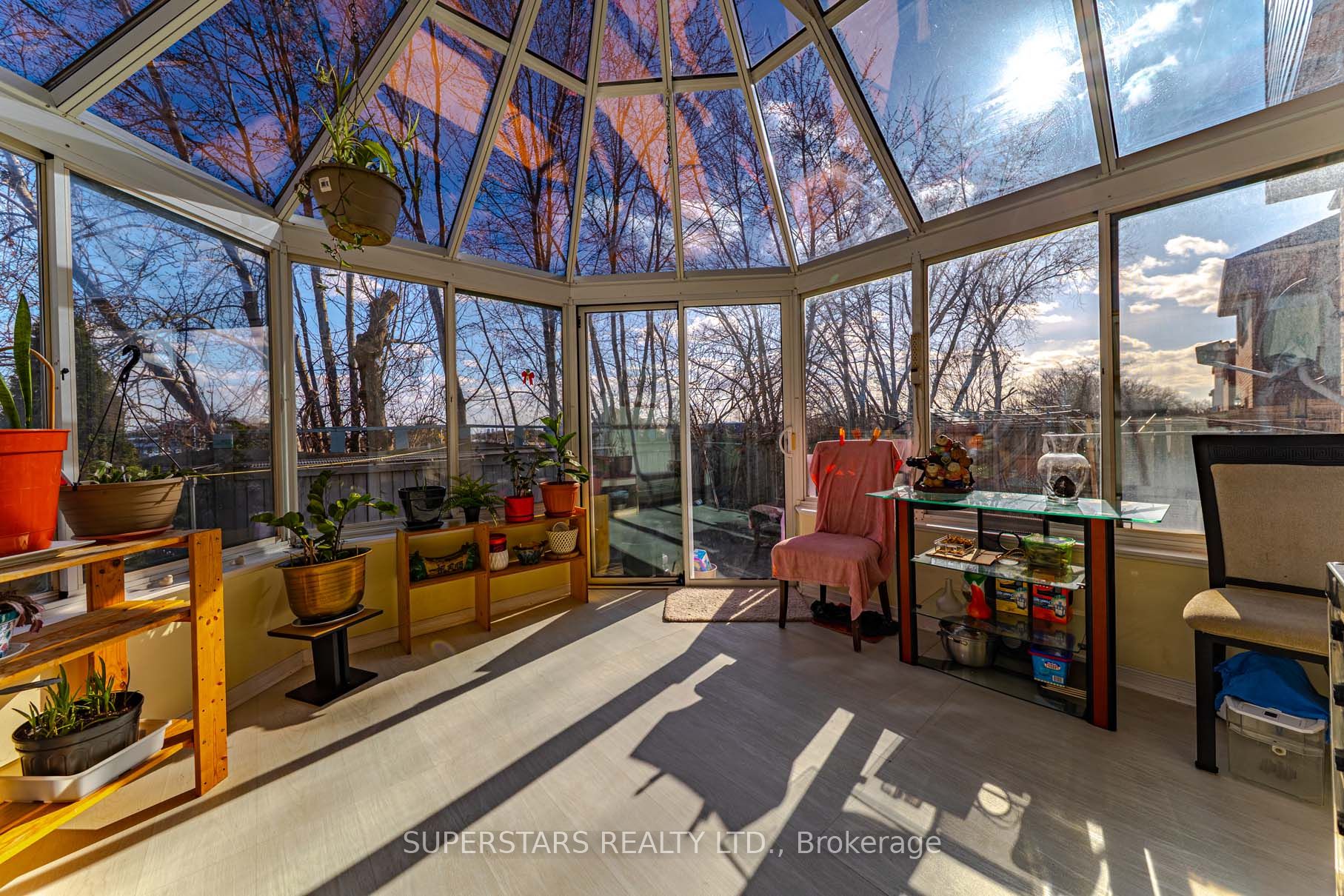 25 Eastpine Drive