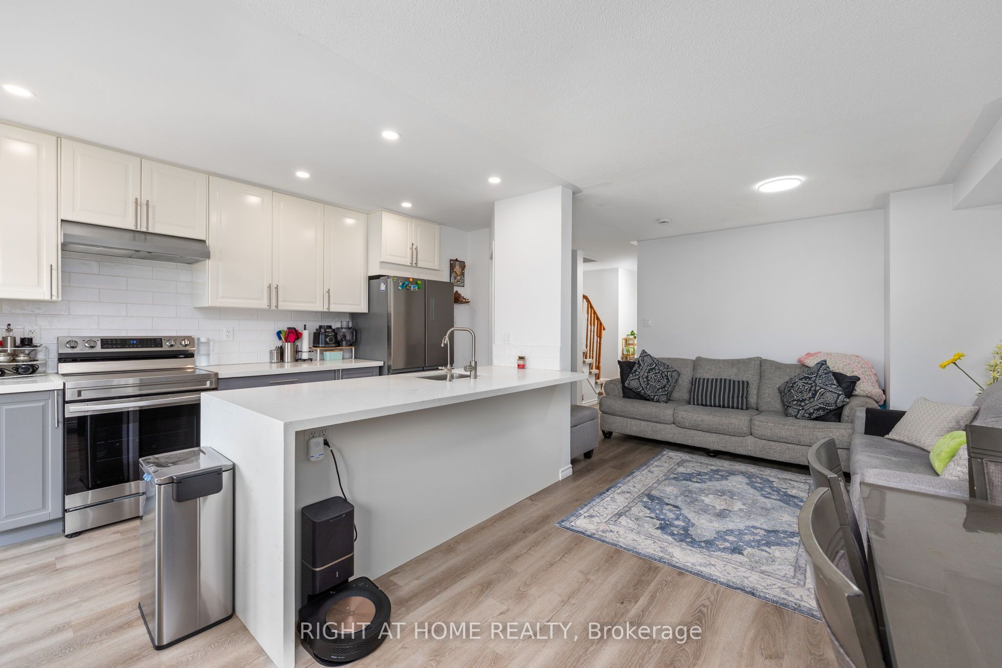 47 Stewart Maclaren Road 74