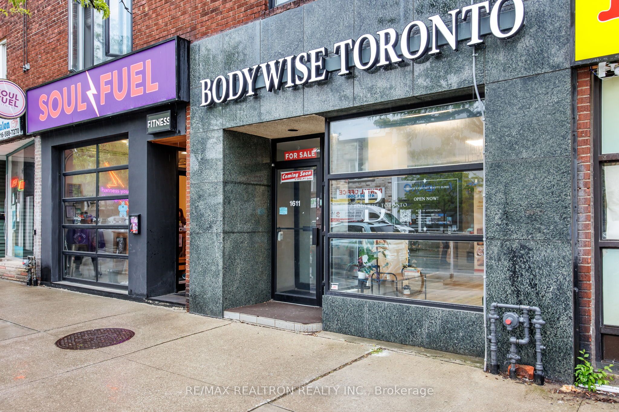 1611 Bloor Street W