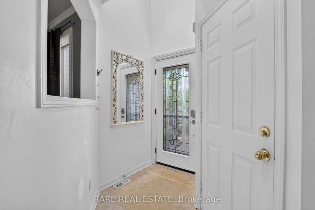 Photo of 102 Hawthorne Crescent, Barrie, ON L4N 9Y9 (MLS # S13704640)