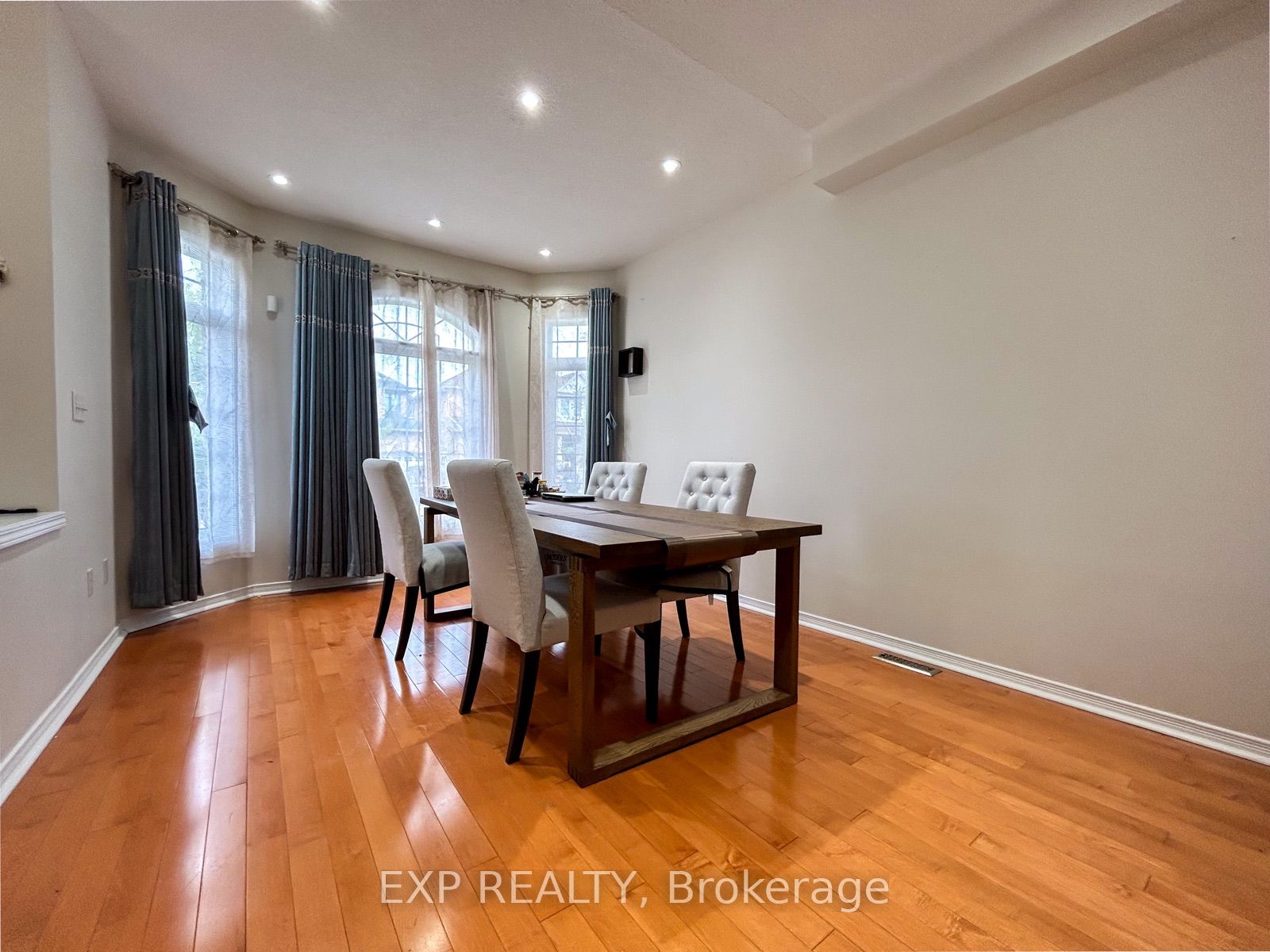 7 Davidoff Street
