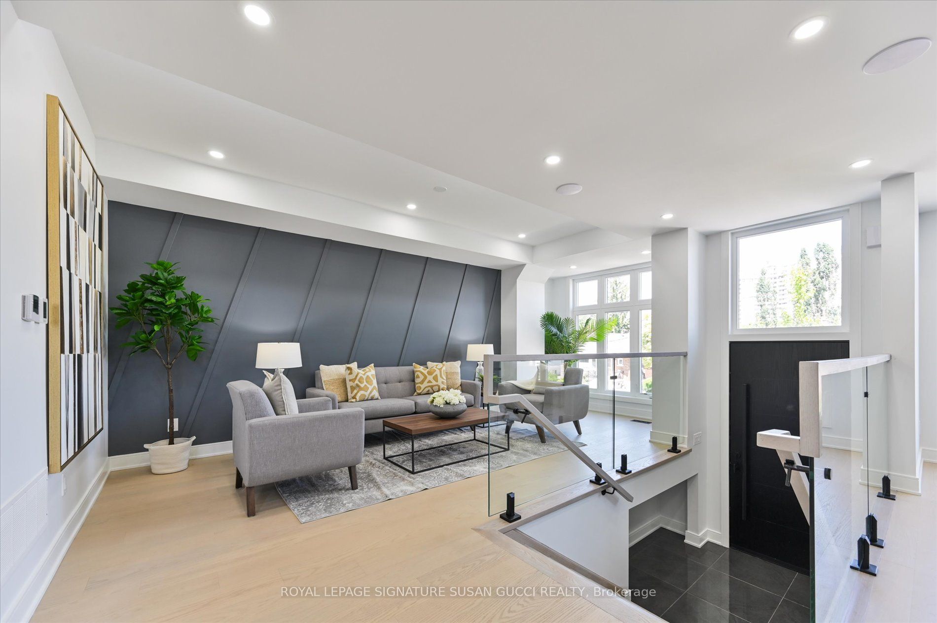 354 Woodmount Avenue