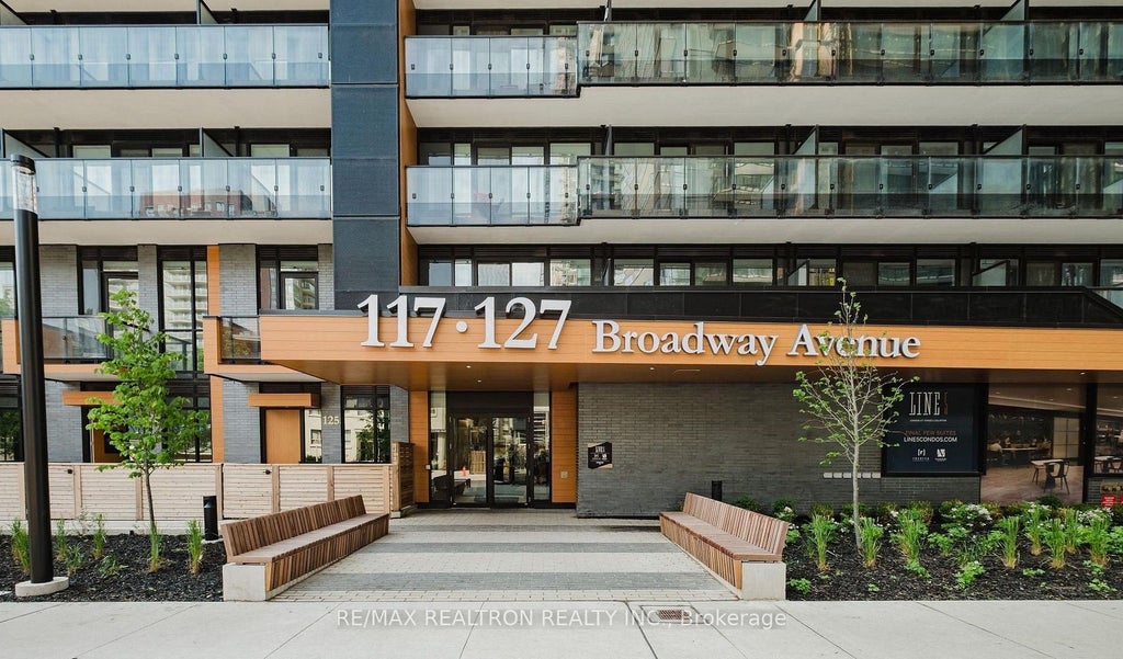 Photo of 127 Broadway Avenue #2803, Toronto, ON M4P 1V4 (MLS # C14127614)