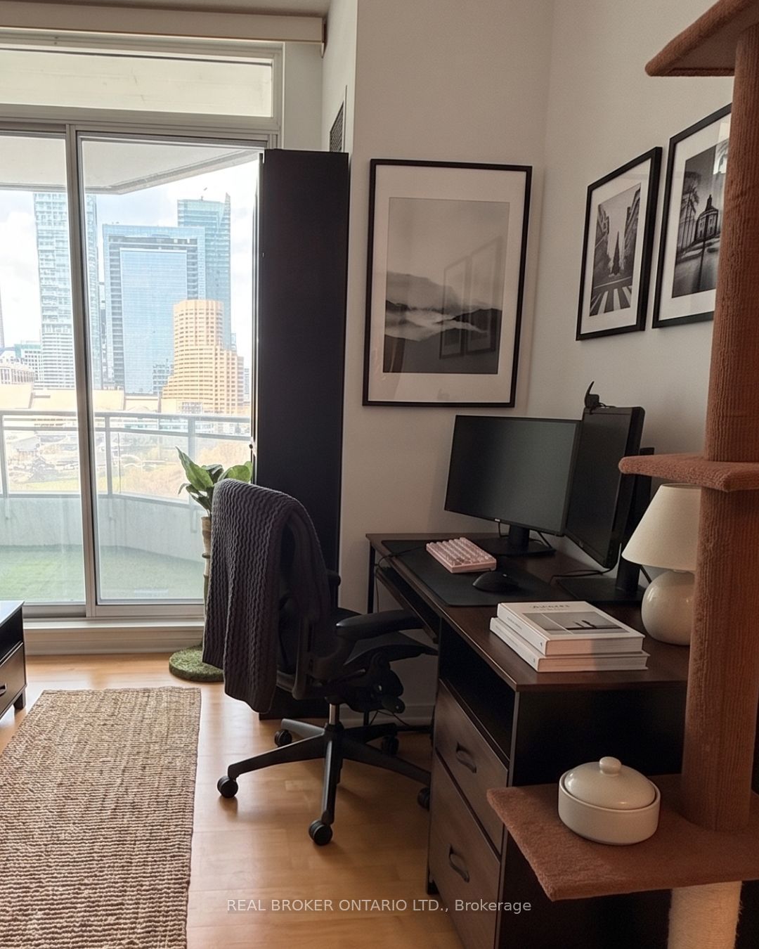 228 Queens Quay W 1501