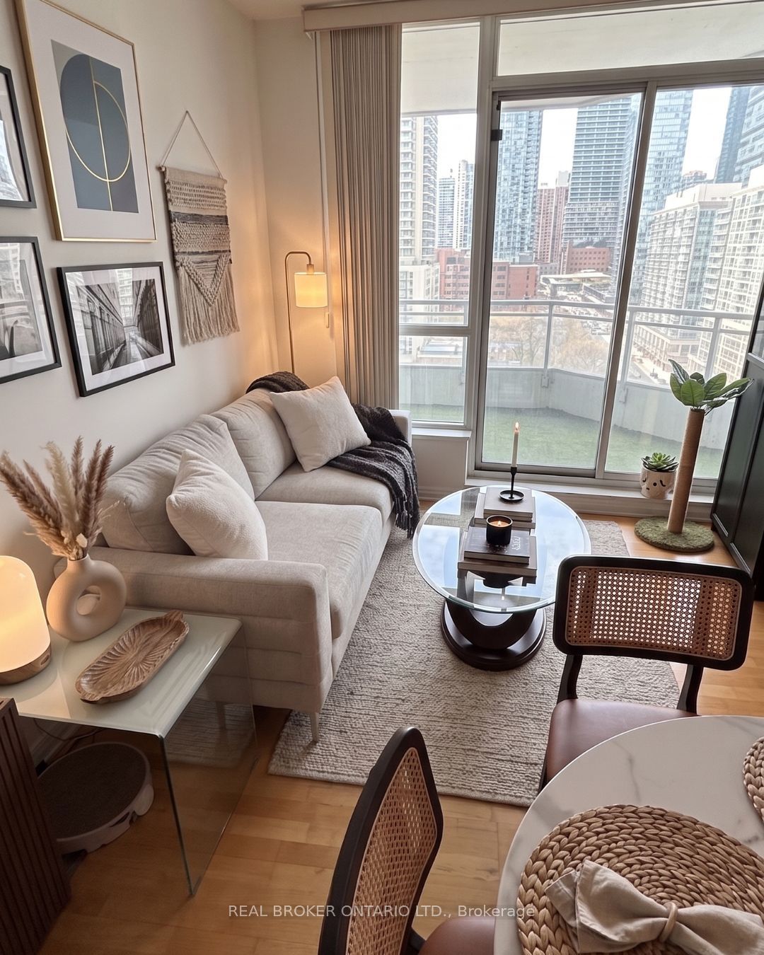 228 Queens Quay W 1501