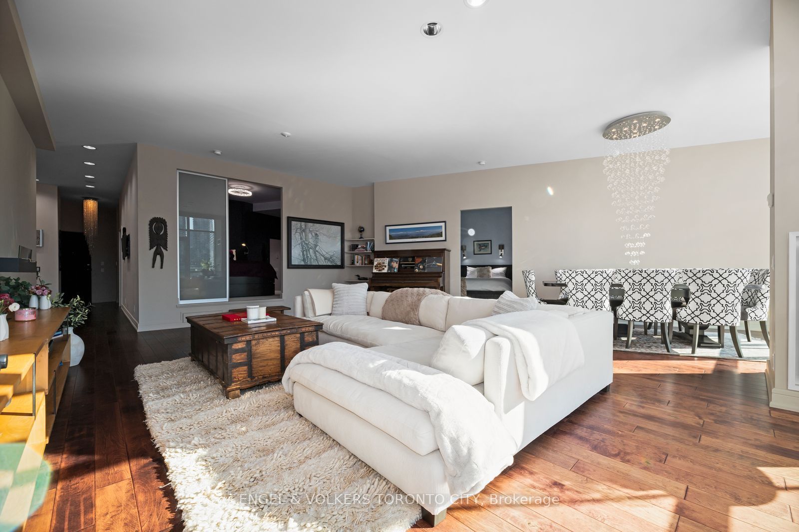 112 George Street S817