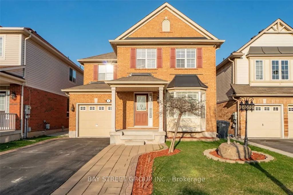 Photo of 4 Decker Hollow Circle, Brampton, ON L6X 0L1 (MLS # W12804636)