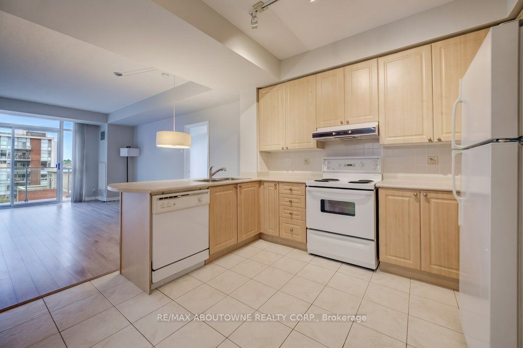 80 Port Street E 403