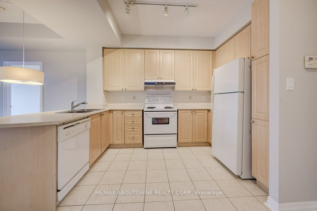 80 Port Street E 403