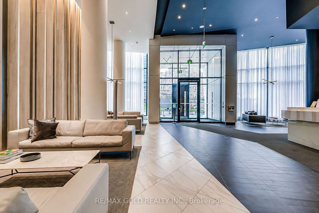 Photo of 3900 Confederation Parkway #809, Mississauga, ON L5B 0M3 (MLS # W13495906)