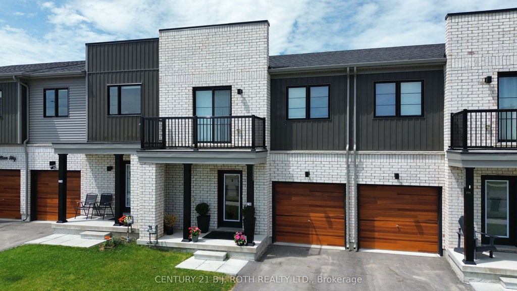 Photo of 236 Prince William Way, Barrie, ON L4N 0Y9 (MLS # S13433010)