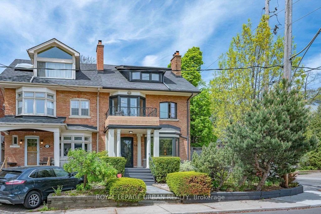 Photo of 44 Austin Terrace, Toronto, ON M5R 1Y6 (MLS # C13154228)