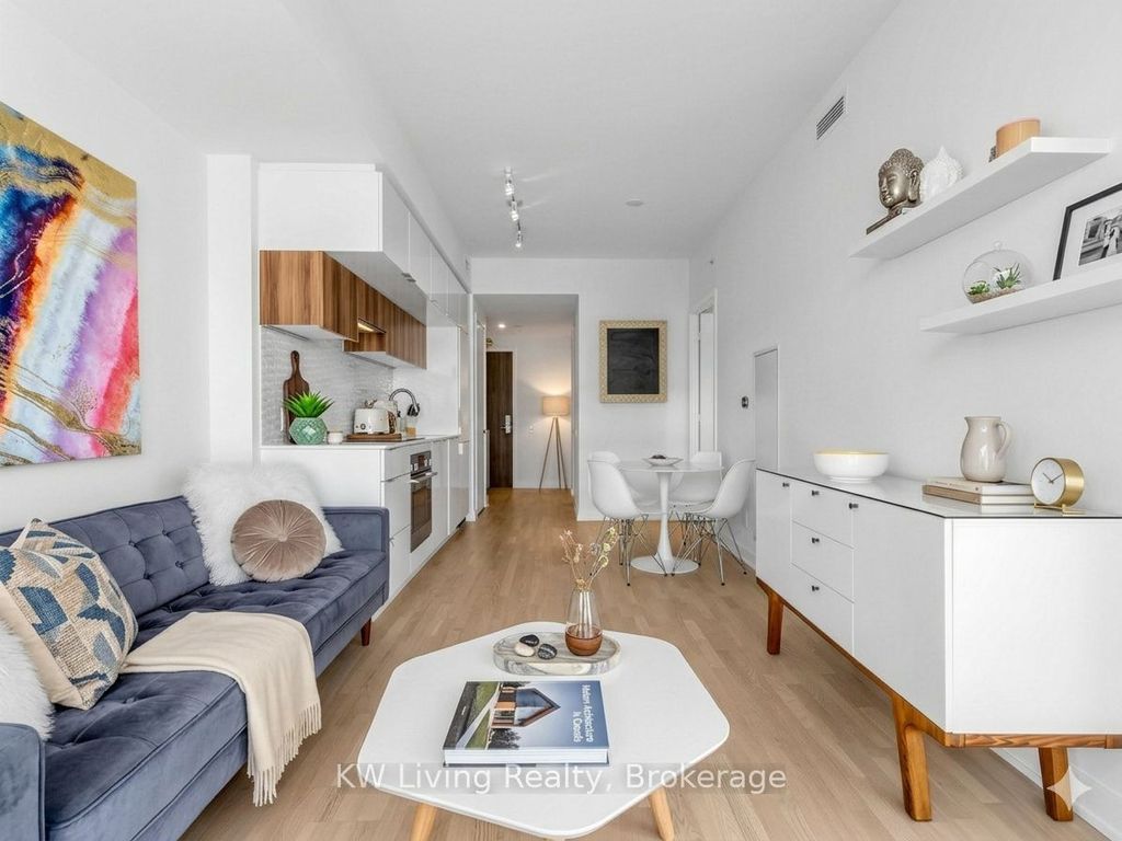 Photo of 185 Roehampton Avenue #2312, Toronto, ON M4P 0C6 (MLS # C13154330)