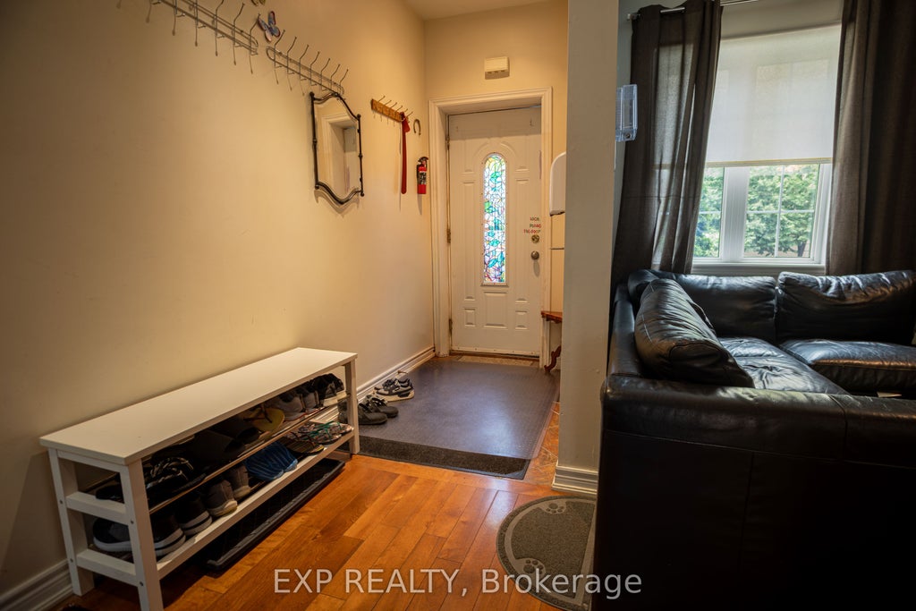 Photo of 971 Lansdowne Avenue, Toronto, ON M6H 3Z5 (MLS # W14111914)
