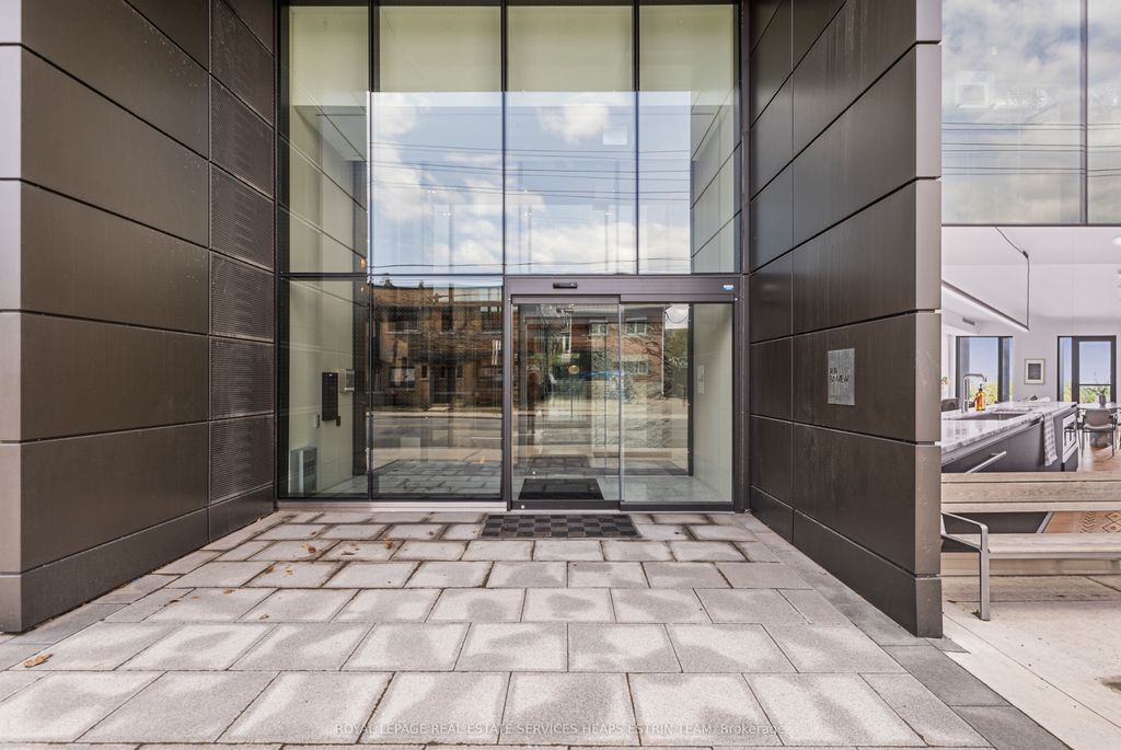 Photo of 1414 Bayview Avenue #PH 03, Toronto, ON M4G 3A7 (MLS # C12312480)