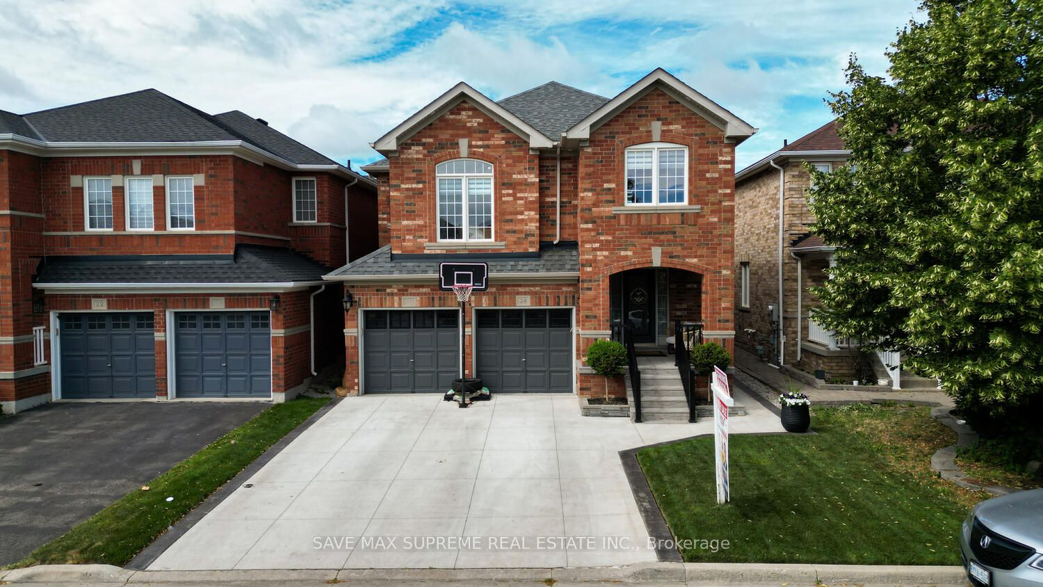 24 Silver Egret Road