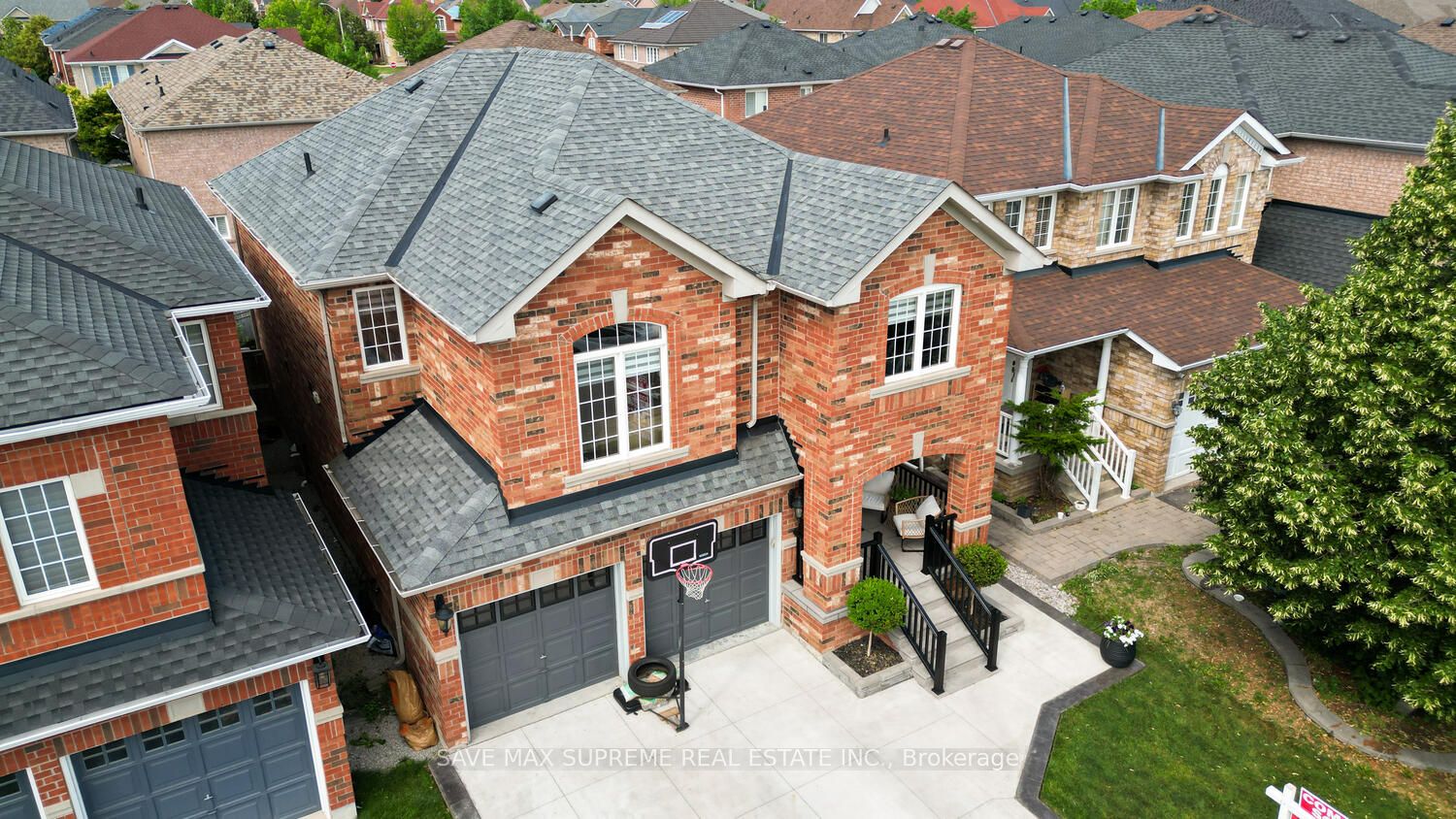 24 Silver Egret Road