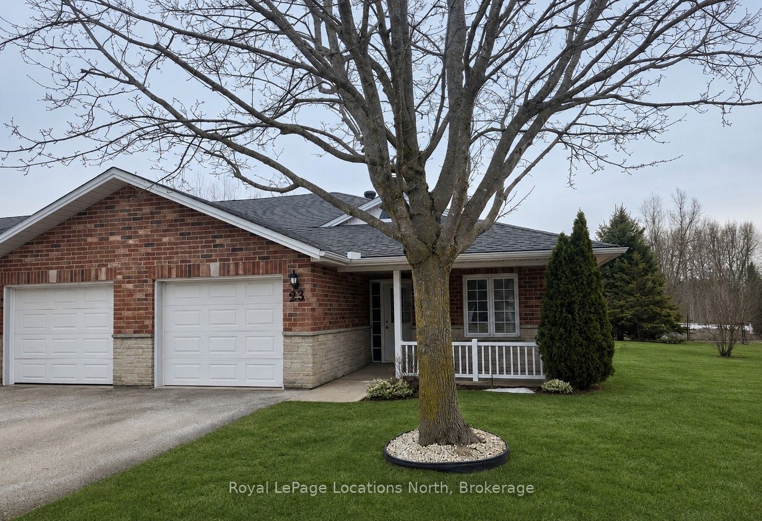 275 Huron Street 23