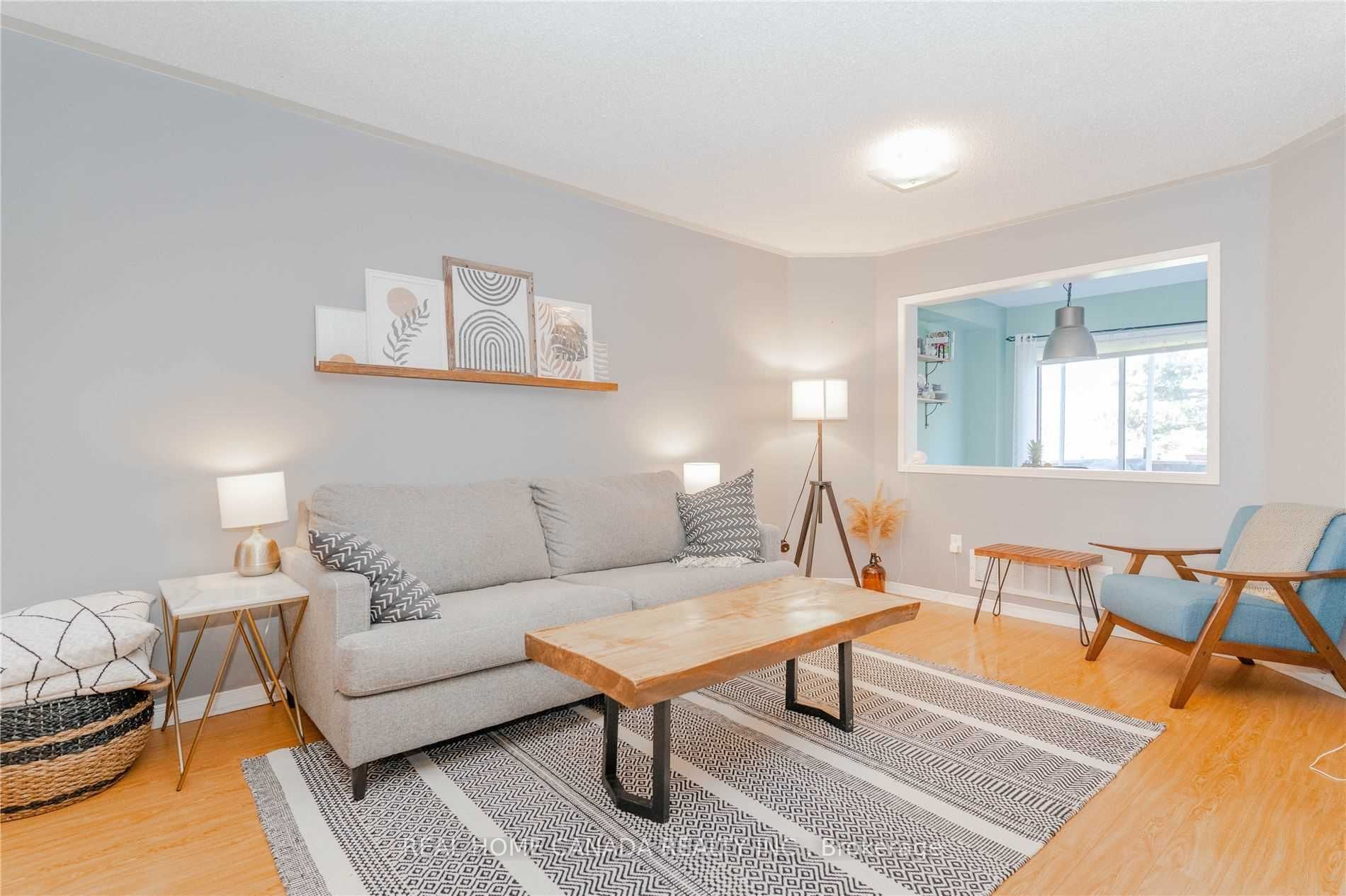 2665 Thomas Street 50