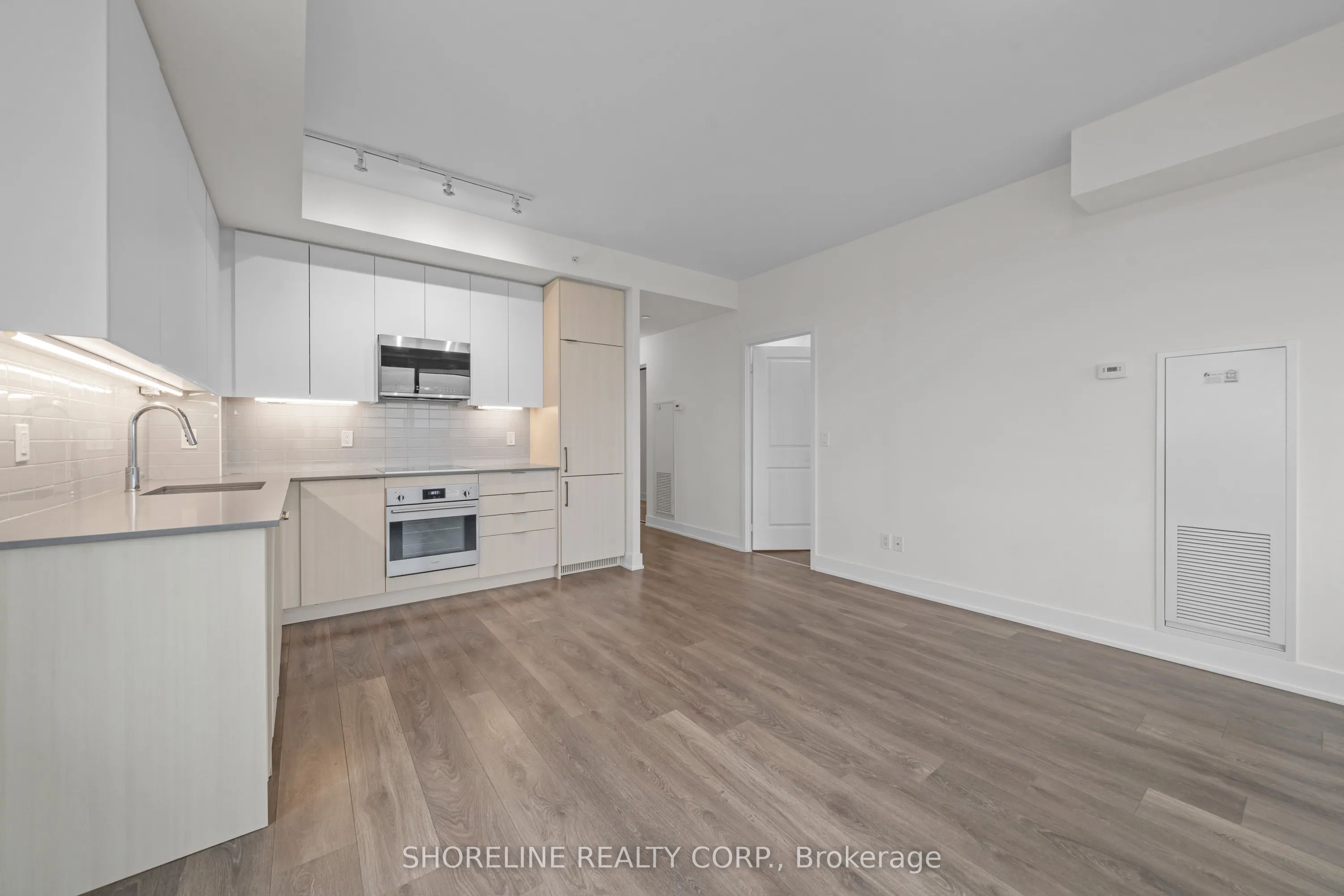 2481 Taunton Road 1507